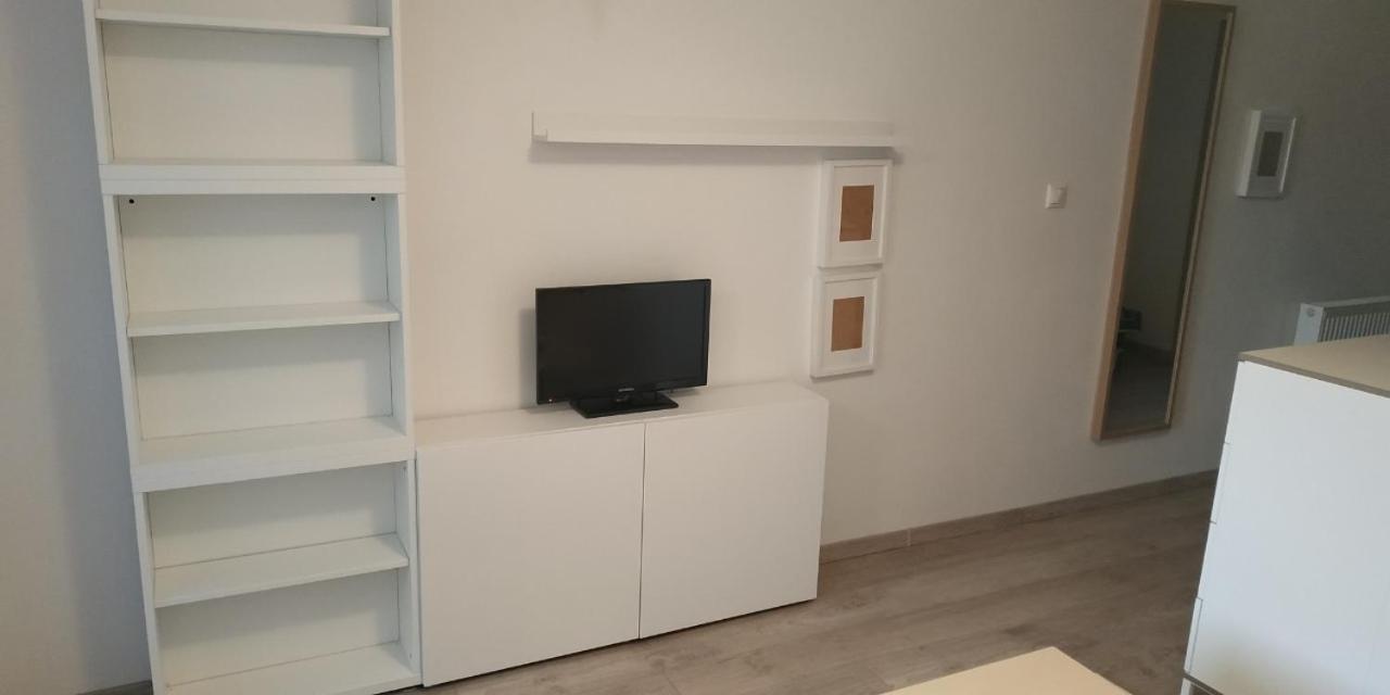 Jana Apartments Братислава Экстерьер фото